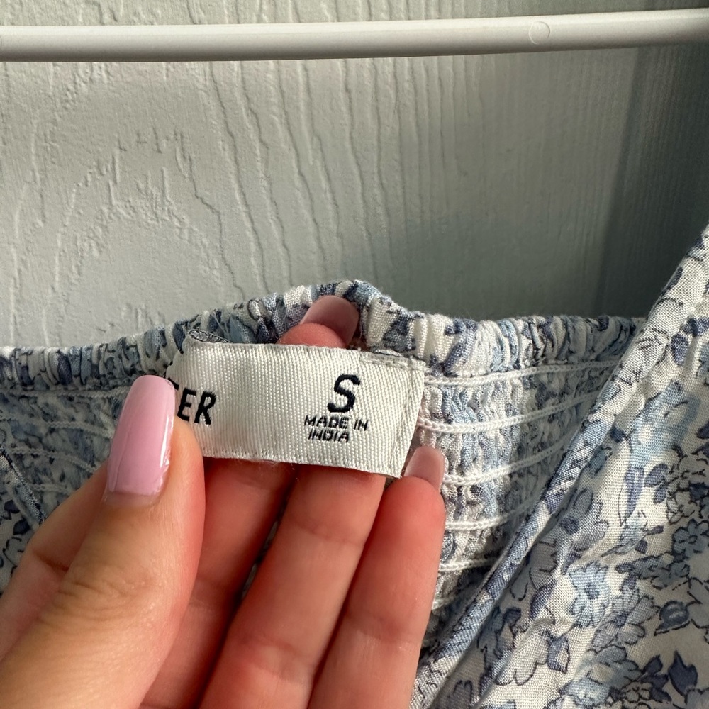 HOLLISTER SET. Blue & White Floral. - Picture 4 of 7